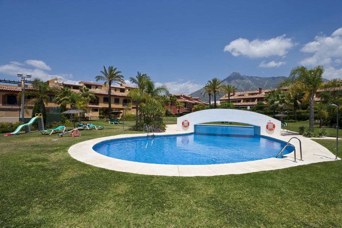 Milla de Oro, Marbella
